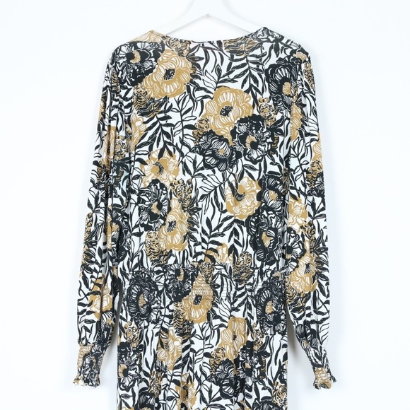 Lilly Pulitzer Black and Gold Floral Long Sleeve Dress - Picture 9 of 13